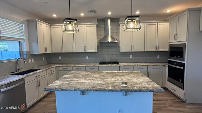 Foto del edificio - 13426 W Eagle Feather Rd
