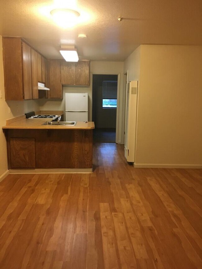 Building Photo - 1 bedroom in Rohnert Park CA 94928