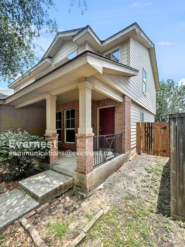 Foto del edificio - 2671 Hunt St