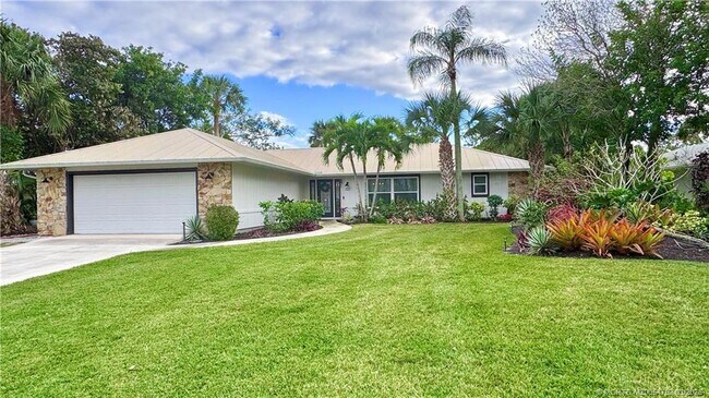 Foto del edificio - 323 SW Ridge Ln