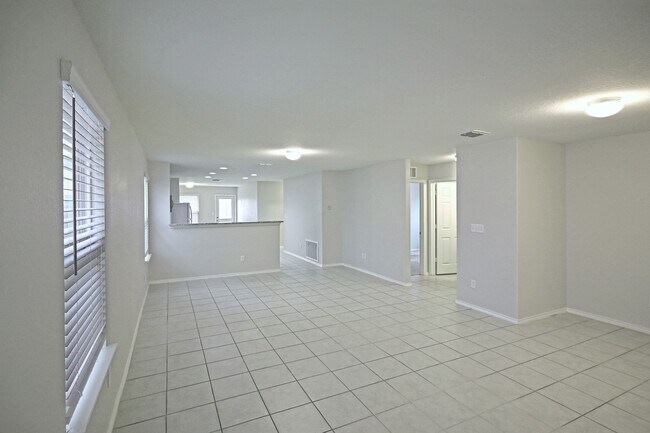 Foto del edificio - 458 Russian Sage