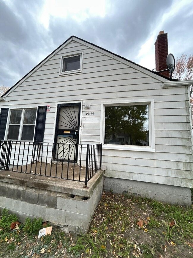 Building Photo - 19175 Ferguson St