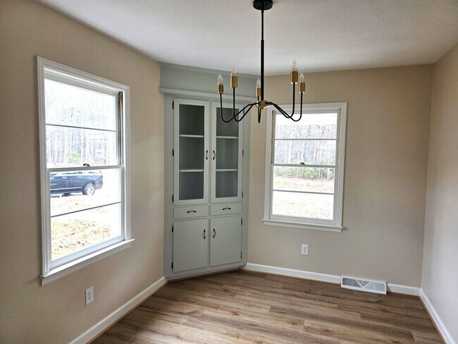 Foto del edificio - 3 Bed 1.5 Bath Rental Home Mount Airy