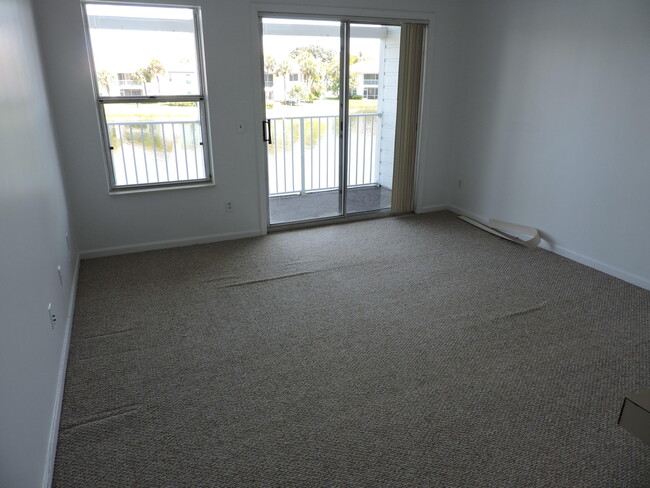Building Photo - 282 Cypress Point Dr