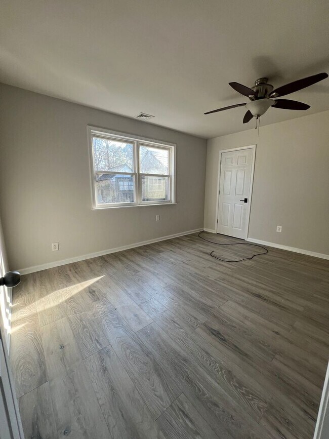 Building Photo - Welcome Home
