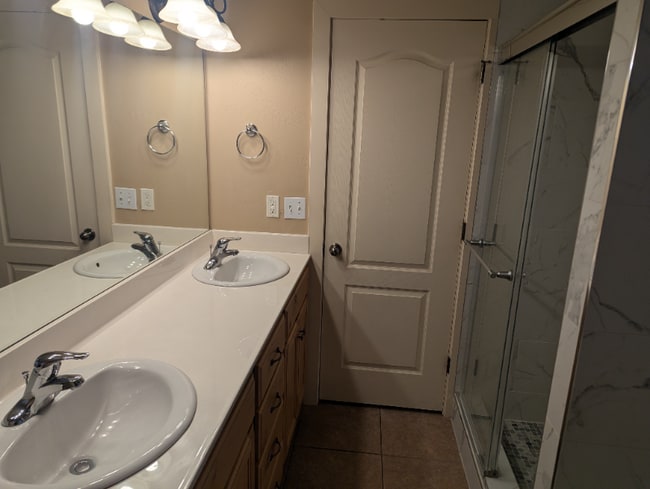 Foto del edificio - 1287 Reese Dr