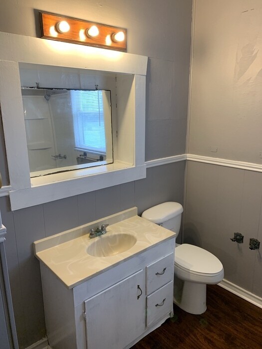 Foto del edificio - 4 Bedroom, 2 Bath in Orange!