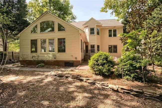 Foto del edificio - Call Sabrina Thomas Office at 757-767-0767 for more information