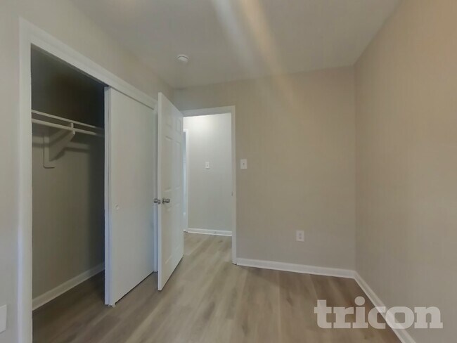 Building Photo - 7700 Mane Ln