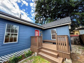 Building Photo - 507 N 78th St