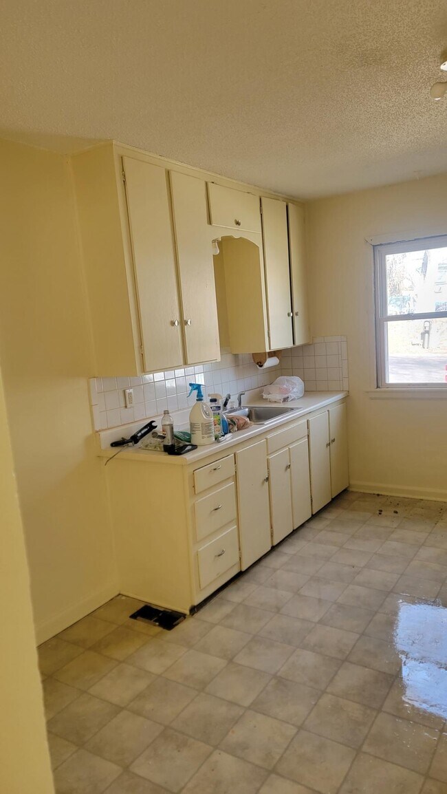 Foto del edificio - 907 Cheyenne St