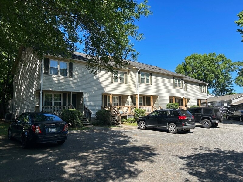 Foto principal - 107 Rainbow Cir