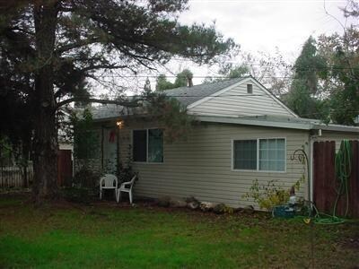 Foto del edificio - 6221 Almond Ave