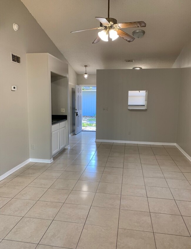 Building Photo - 5123 Indian Lakes Ct