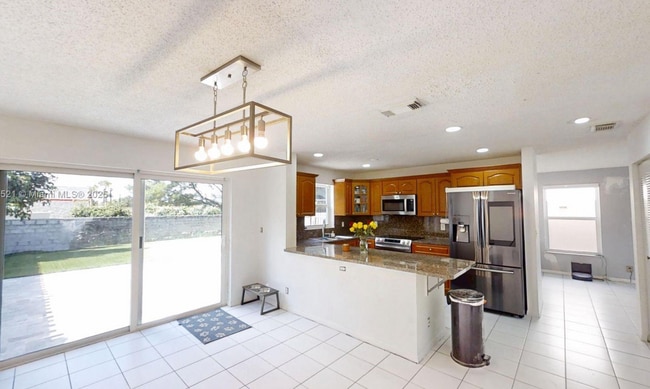 Foto del edificio - 8422 SW 44th Pl