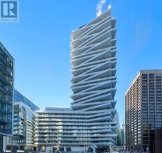 Building Photo - 15 Queens Quay E
