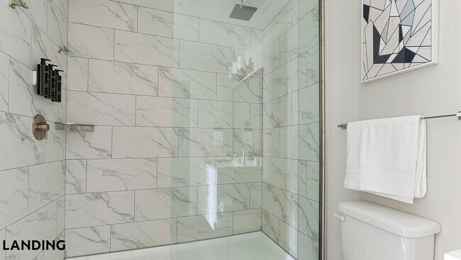 Foto del edificio - 2220 W First St