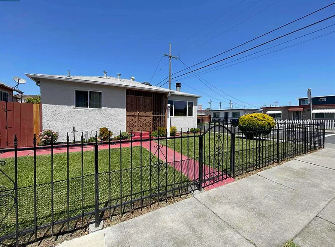 Foto principal - 2029 Sutter Ave