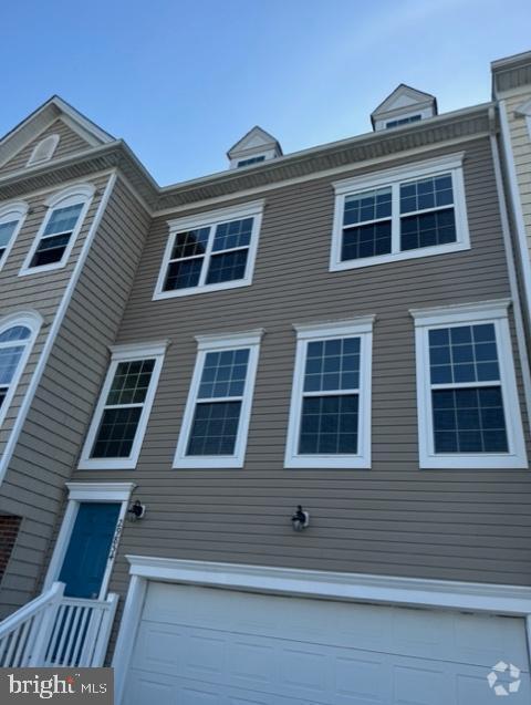 Building Photo - 29854 Plantation Lakes Blvd