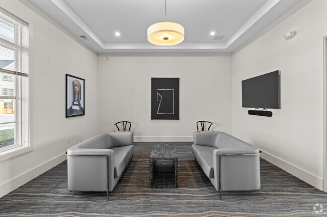 Clubhouse - Washington Landing Apartments