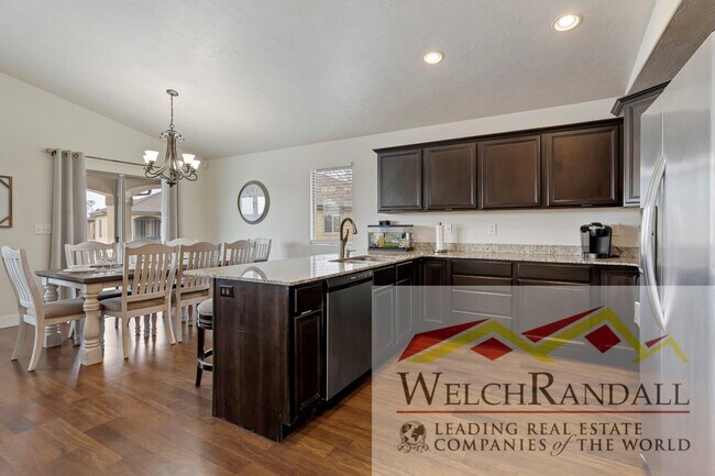 Foto del edificio - Beautiful Twin Home for Rent in Orem, Avai...