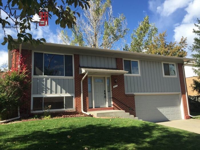 Primary Photo - Home in Green Mountain! 2-car garage!