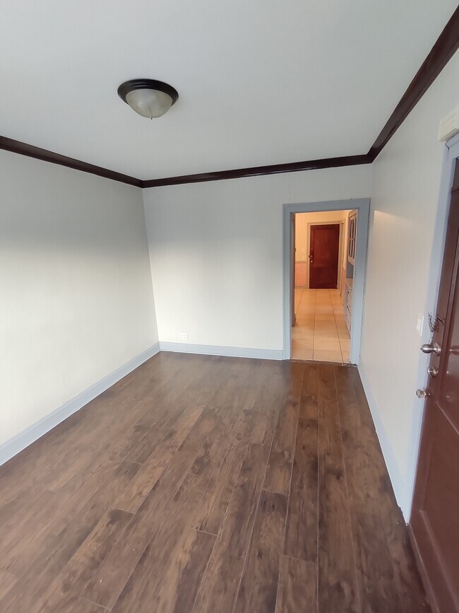 Building Photo - 4445 S Campbell Ave