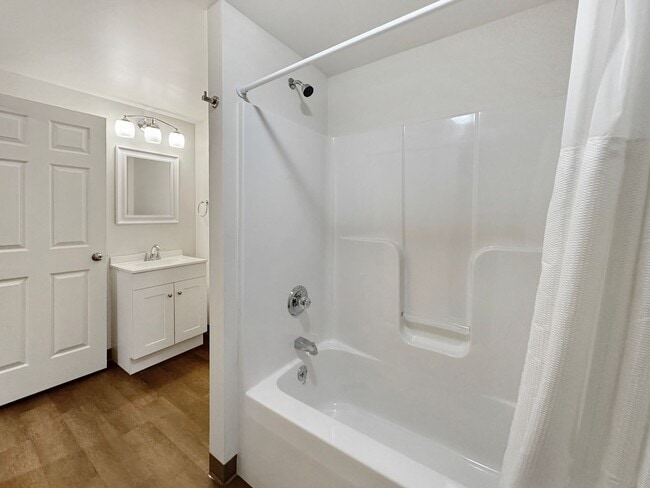 Building Photo - 515 Allegheny St