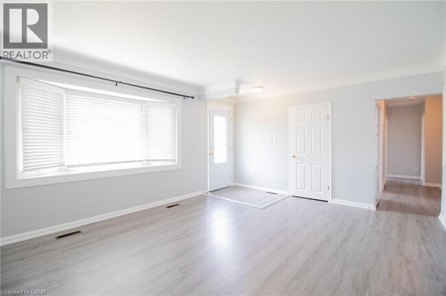 Photo du bâtiment - 98 James St