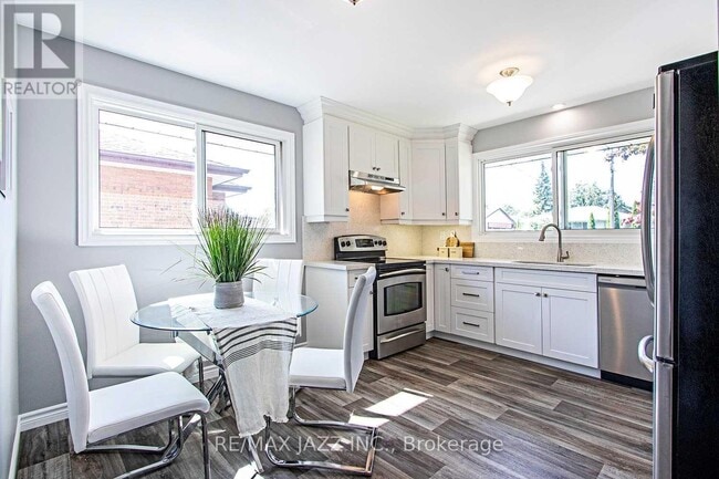 Photo du bâtiment - 325 Poplar St