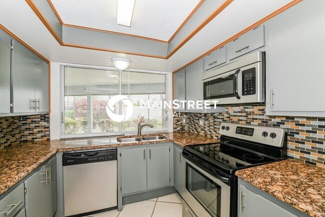 Building Photo - 3 Bedroom Pet-Friendly Home in CAPE CORAL, FL with Main Street Renewal