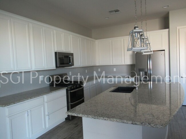 Foto del edificio - GORGEOUS 4 BEDROOM HOME IN MARICOPA!