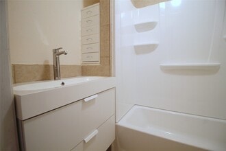 Building Photo - 16326 Brush Meadow Ct