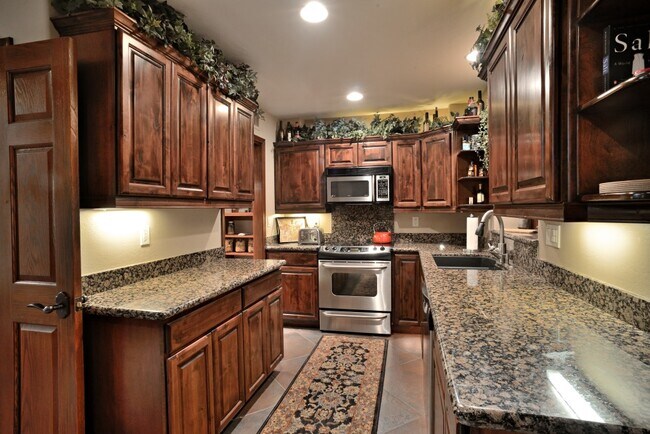 Kitchen - 6925 E 4th St