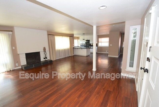 Foto del edificio - 1335 Lawrence Way