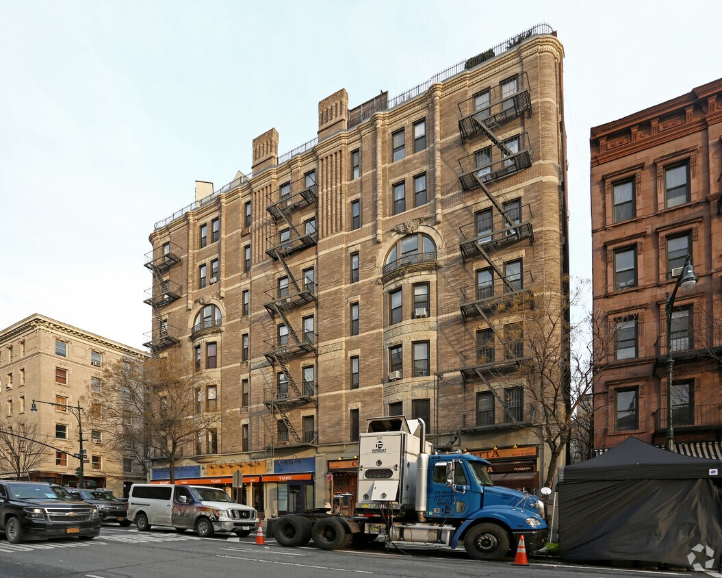 Building Photo - 513-517 Columbus Ave