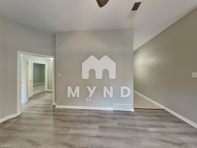Foto del edificio - 3 br, 2 bath House - 7441 Stonington Dr