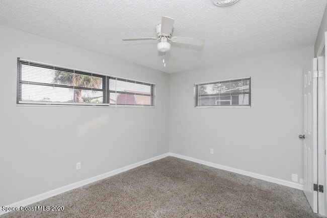 Foto del edificio - 1173 Martha Lee Ave