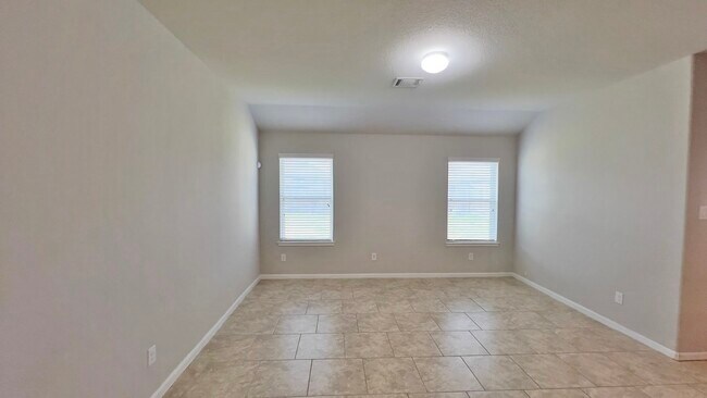 Foto del edificio - 4019 Spurwing Ln