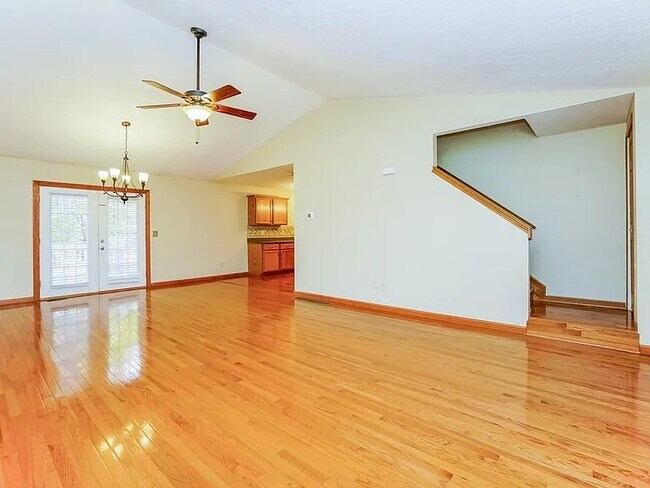 Foto del edificio - 8095 Chapel Stone Rd
