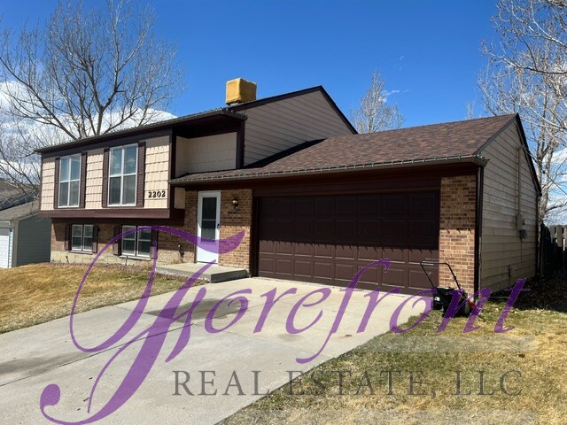 Foto principal - 2202 S Fairdale Ave