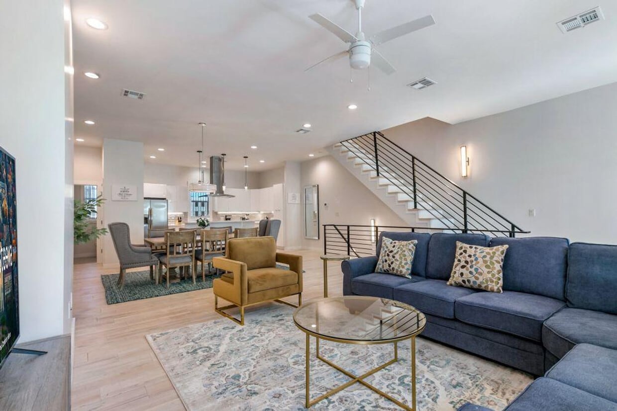 Foto principal - 3729 Bienville St