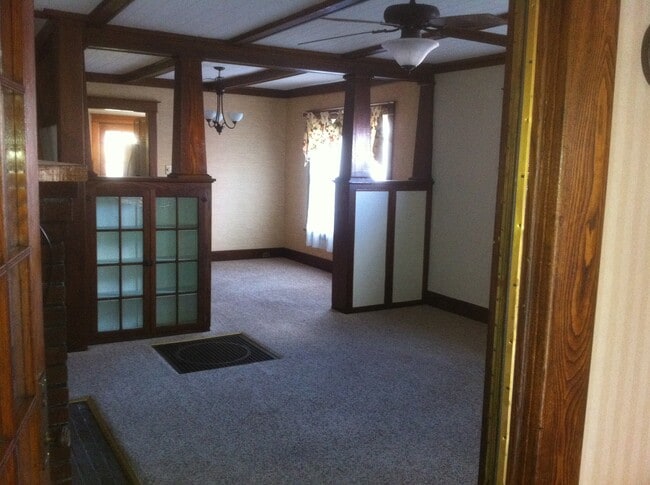 Foto del edificio - 108 S Rutland St