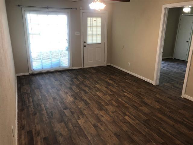 Foto del edificio - 4425 Camden Ave