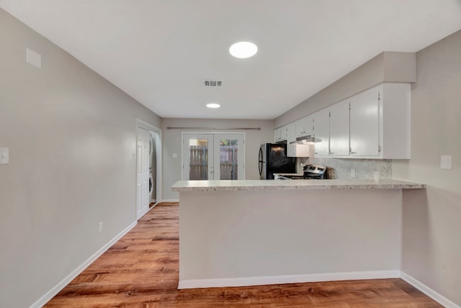 Foto del edificio - 306 Powers St