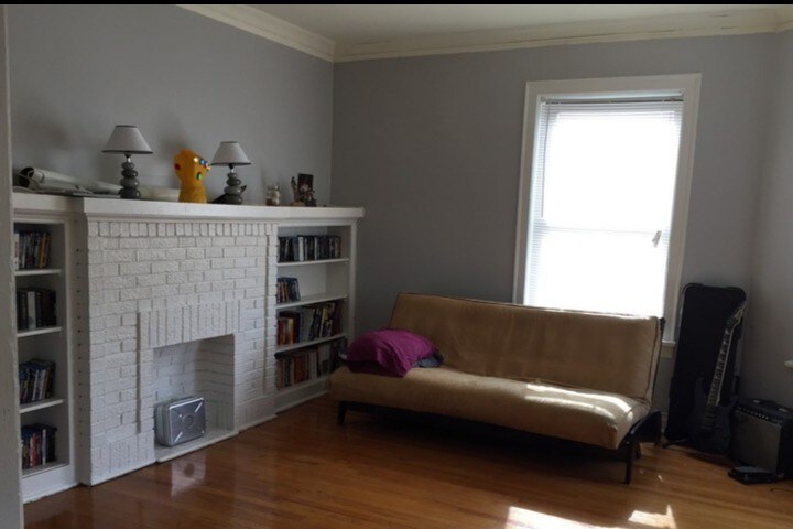 Primary Photo - 6407 N Glenwood Ave