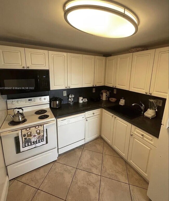 Foto del edificio - 13120 SW 92nd Ave