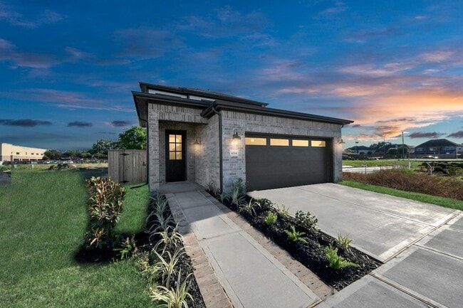 Photo - 4324 Avron Dr House