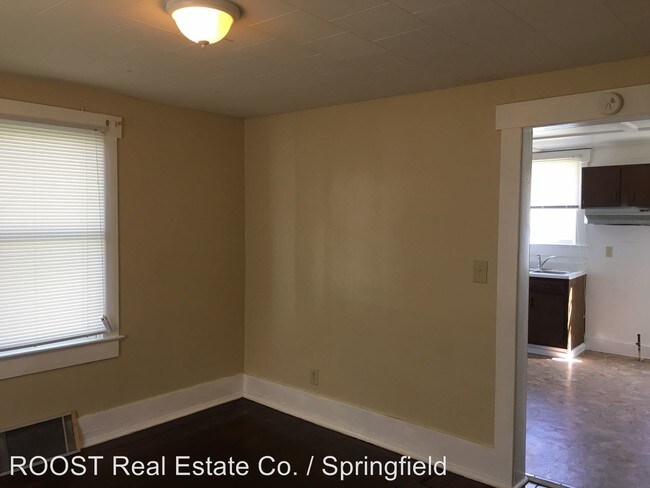 Building Photo - 3 br, 1 bath House - 2220 Beatrice St