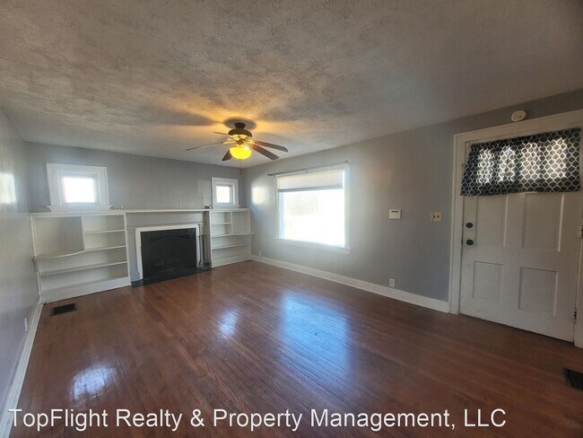 Building Photo - 4 br, 2 bath House - 411 W. 15th Street